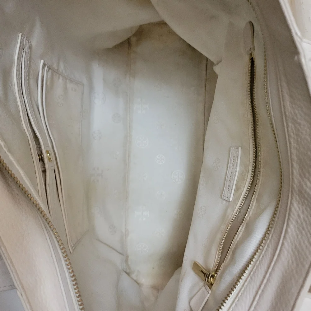 Tory Burch Meyer Plaque Pebbled Cream‎ Leather Tote. Old Money Quiet Luxury. - Picture 9 of 13